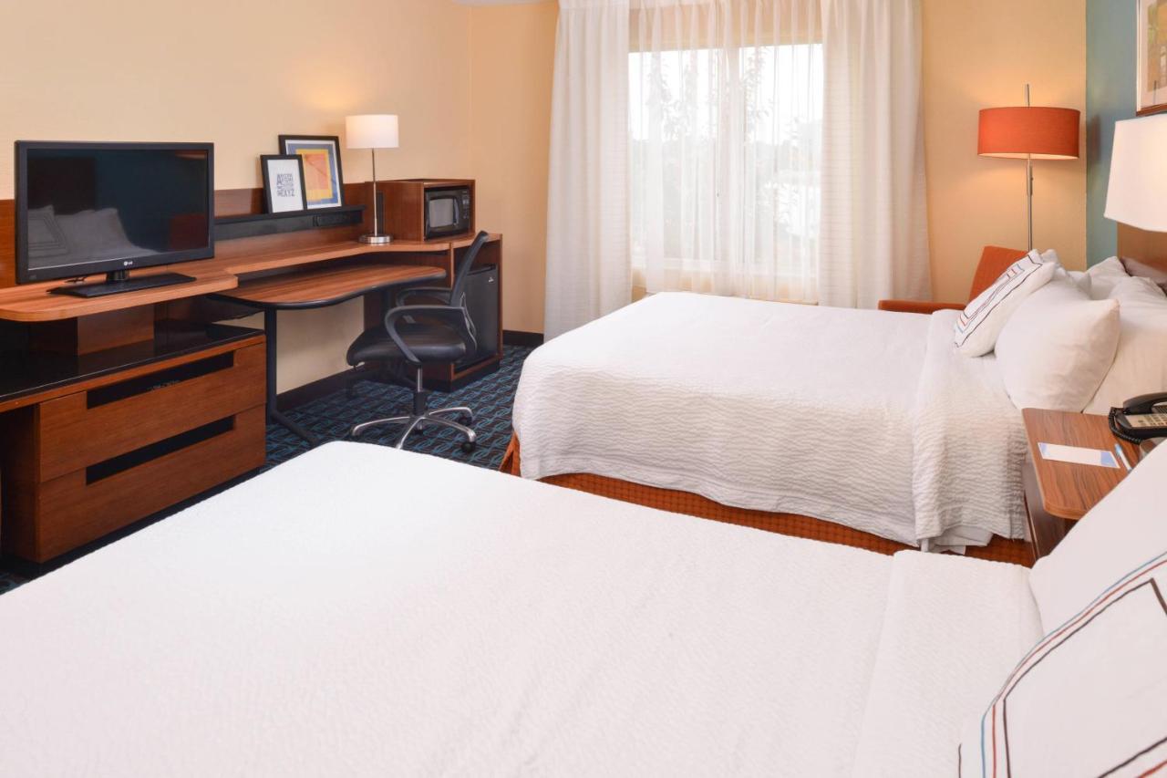 Hotel Baymont By Wyndham St Charles à Saint Charles Extérieur photo
