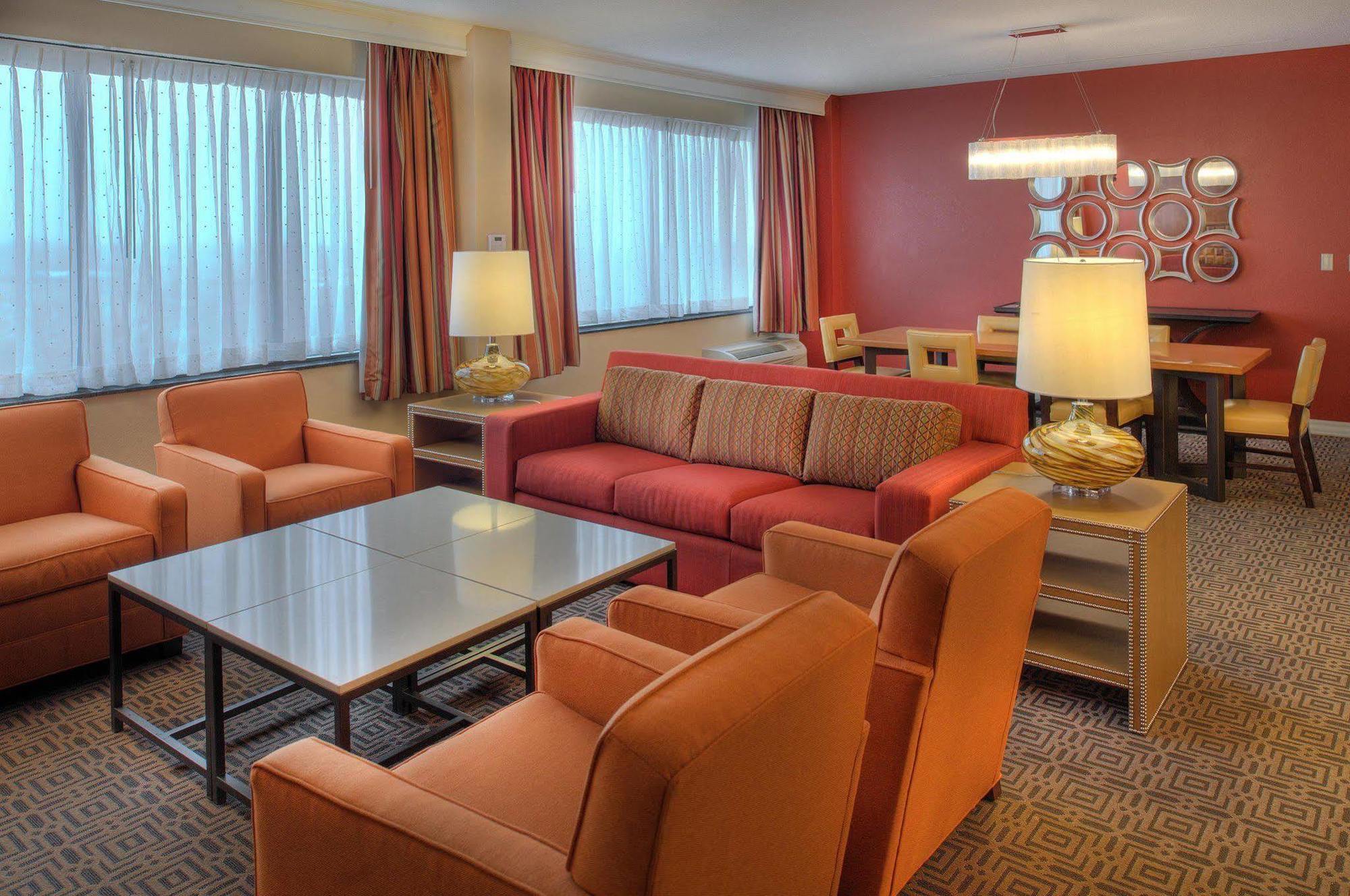 Hotel Baymont By Wyndham St Charles à Saint Charles Extérieur photo