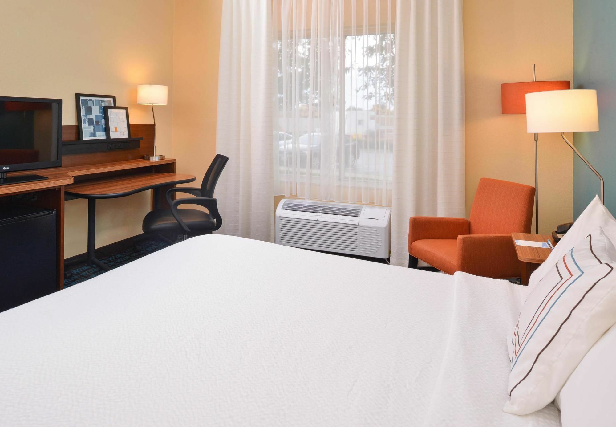 Hotel Baymont By Wyndham St Charles à Saint Charles Extérieur photo